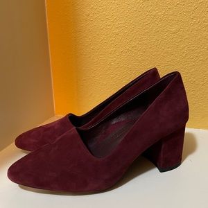 Nurture velvet maroon heels